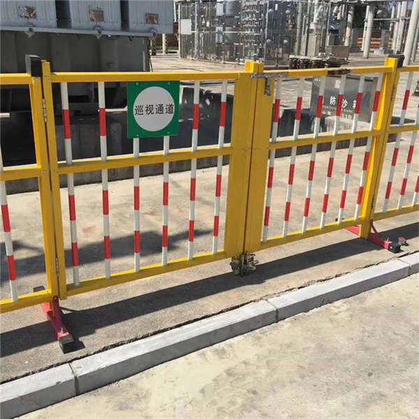 201不銹鋼護(hù)欄網(wǎng) 超市臨時防護(hù)欄 拱形門伸縮2.6米隔離欄