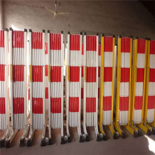 紅白色伸縮防護欄 配電站柵欄 安全防護隔離網(wǎng)移動式